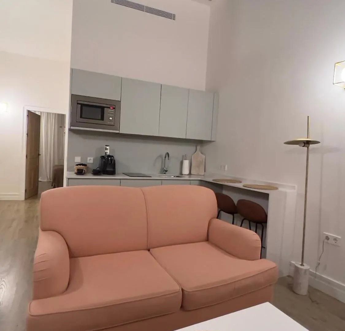 The Honest Hotel & Apartments Sevilla