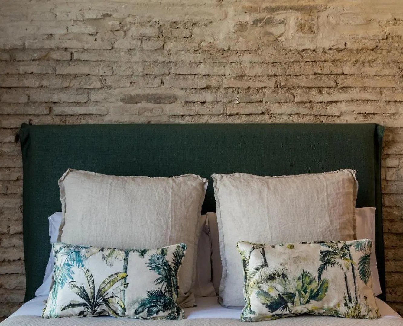 The Honest Hotel & Apartments Sevilla España