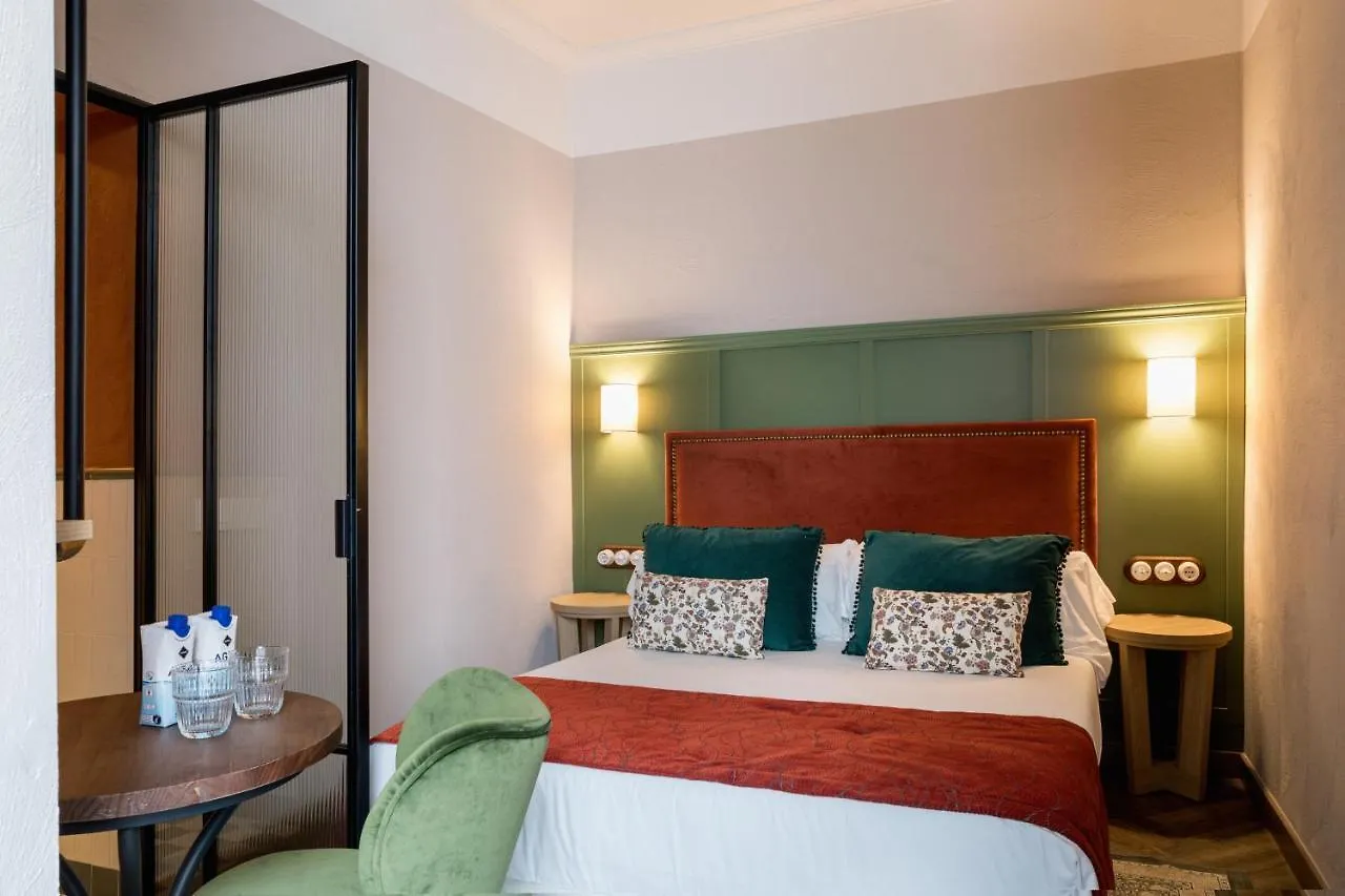 The Honest Hotel & Apartments Sevilla