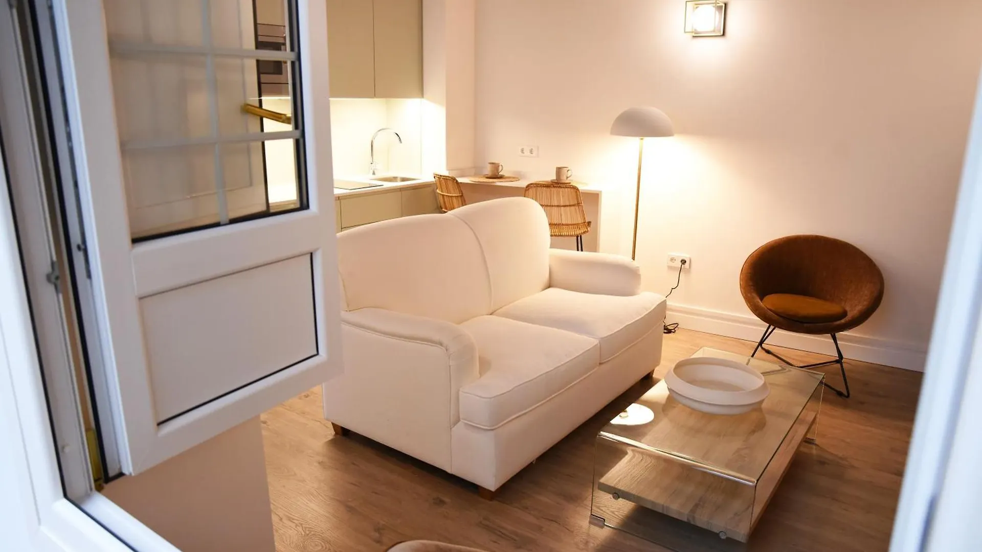 The Honest Hotel & Apartments Sevilla