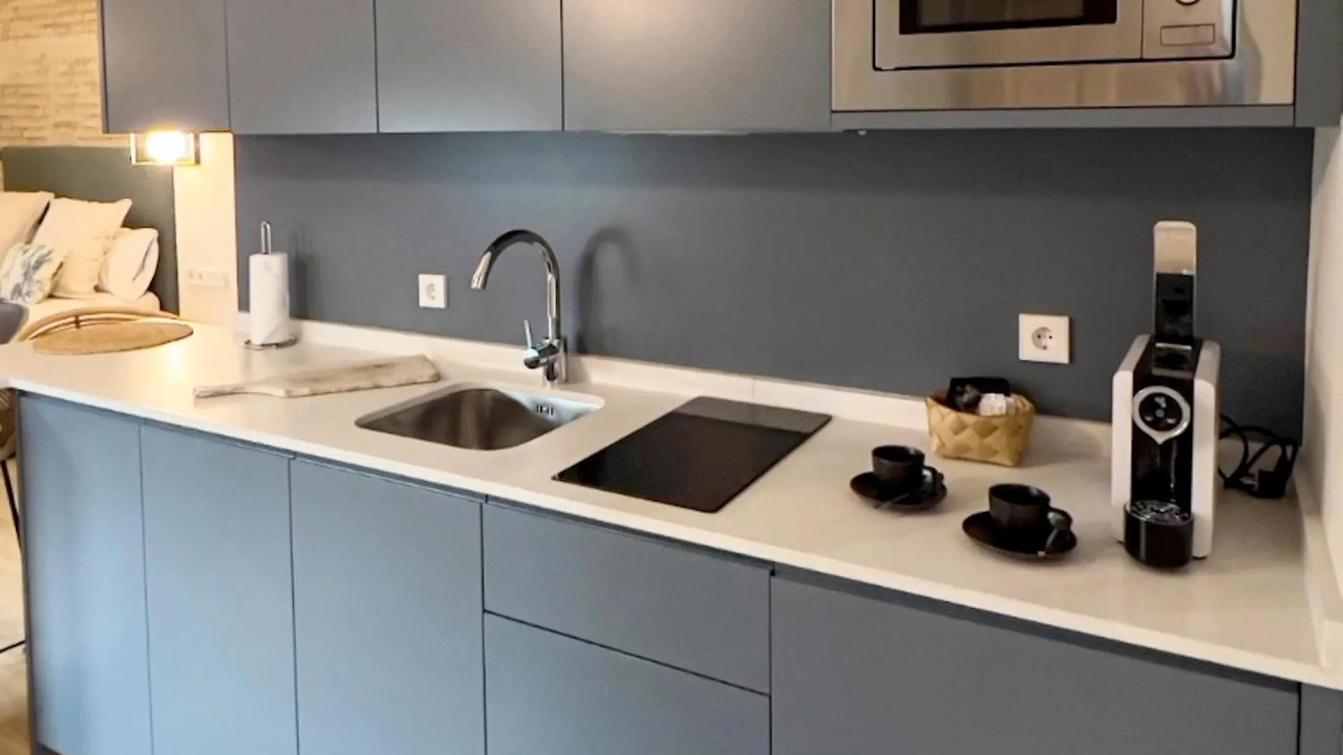 The Honest Hotel & Apartments Севилья