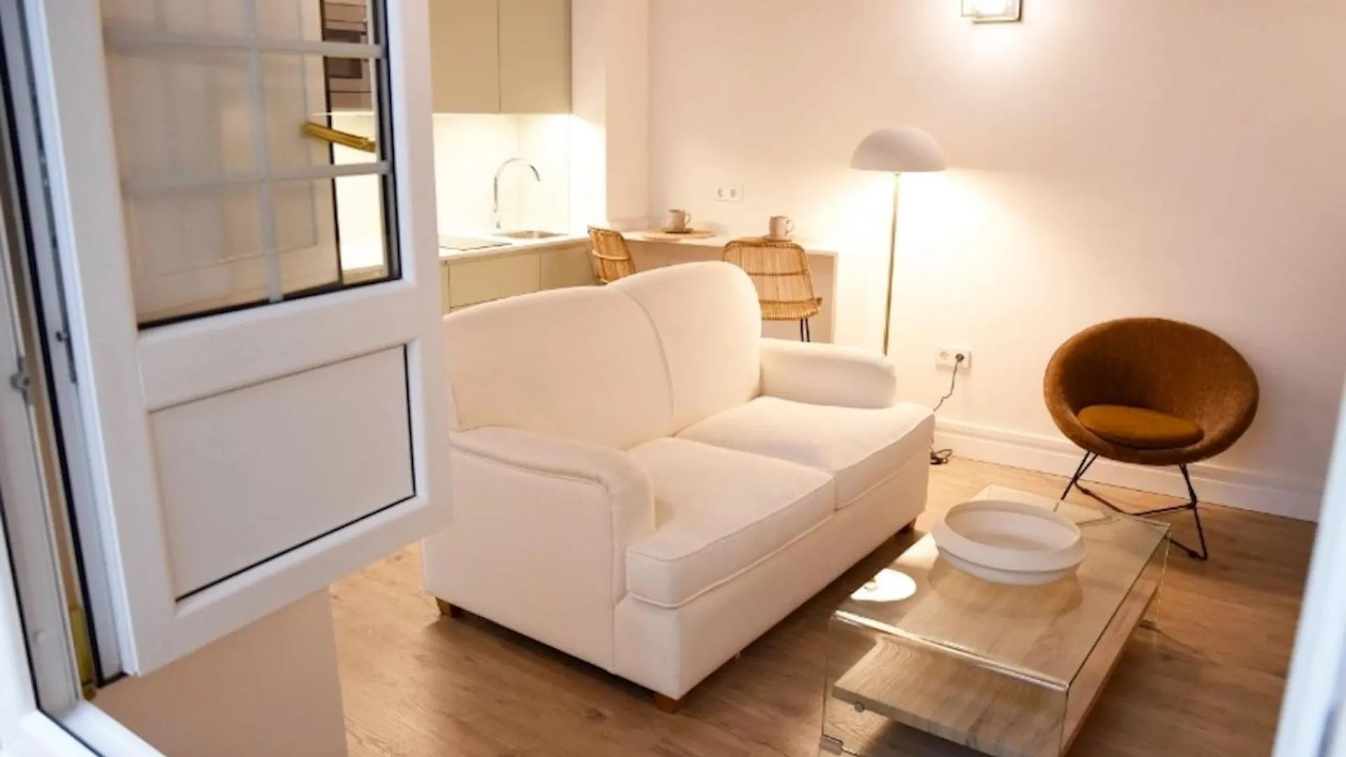 The Honest Hotel & Apartments Sevilla