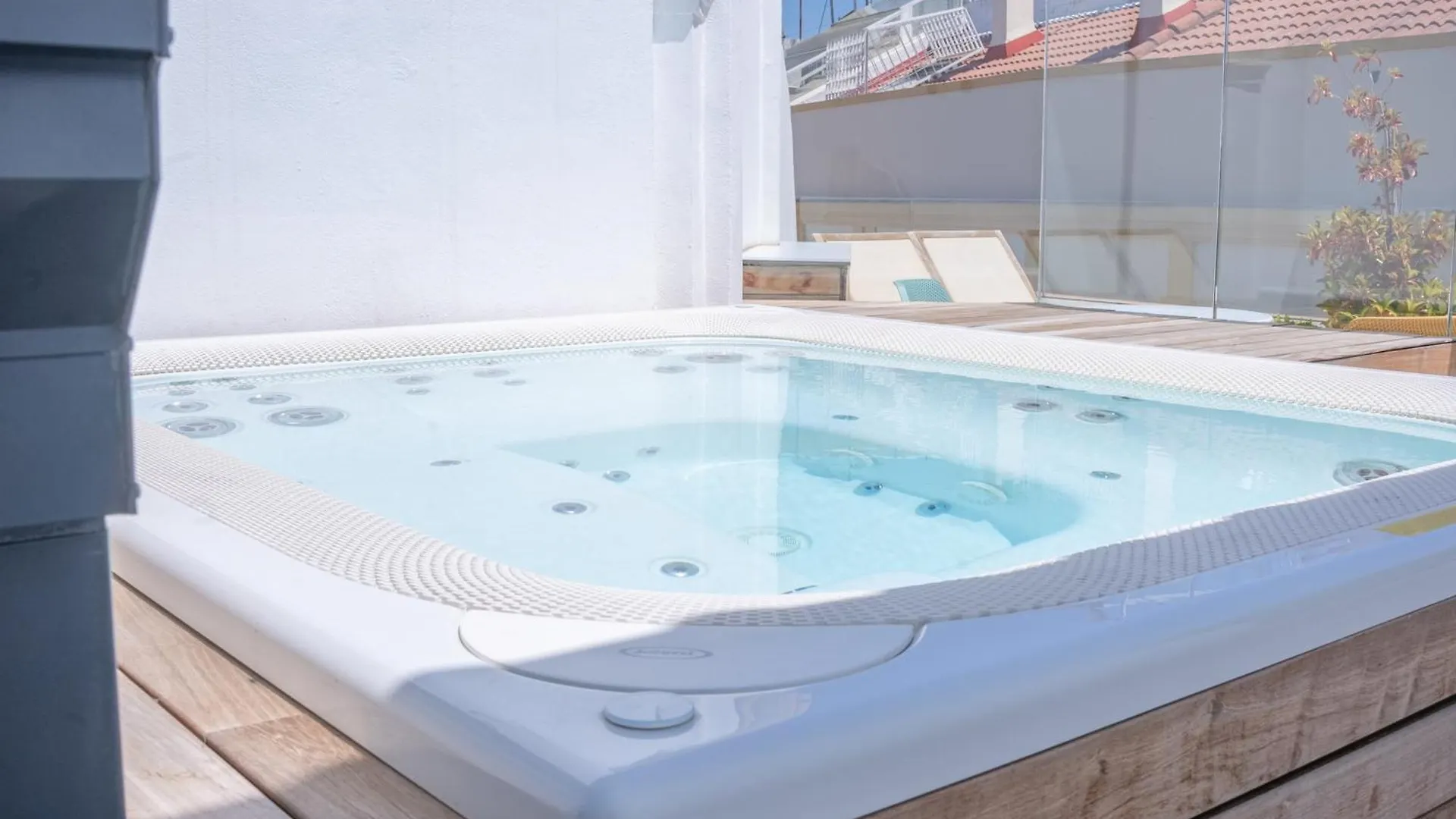 The Honest Hotel & Apartments Sevilla