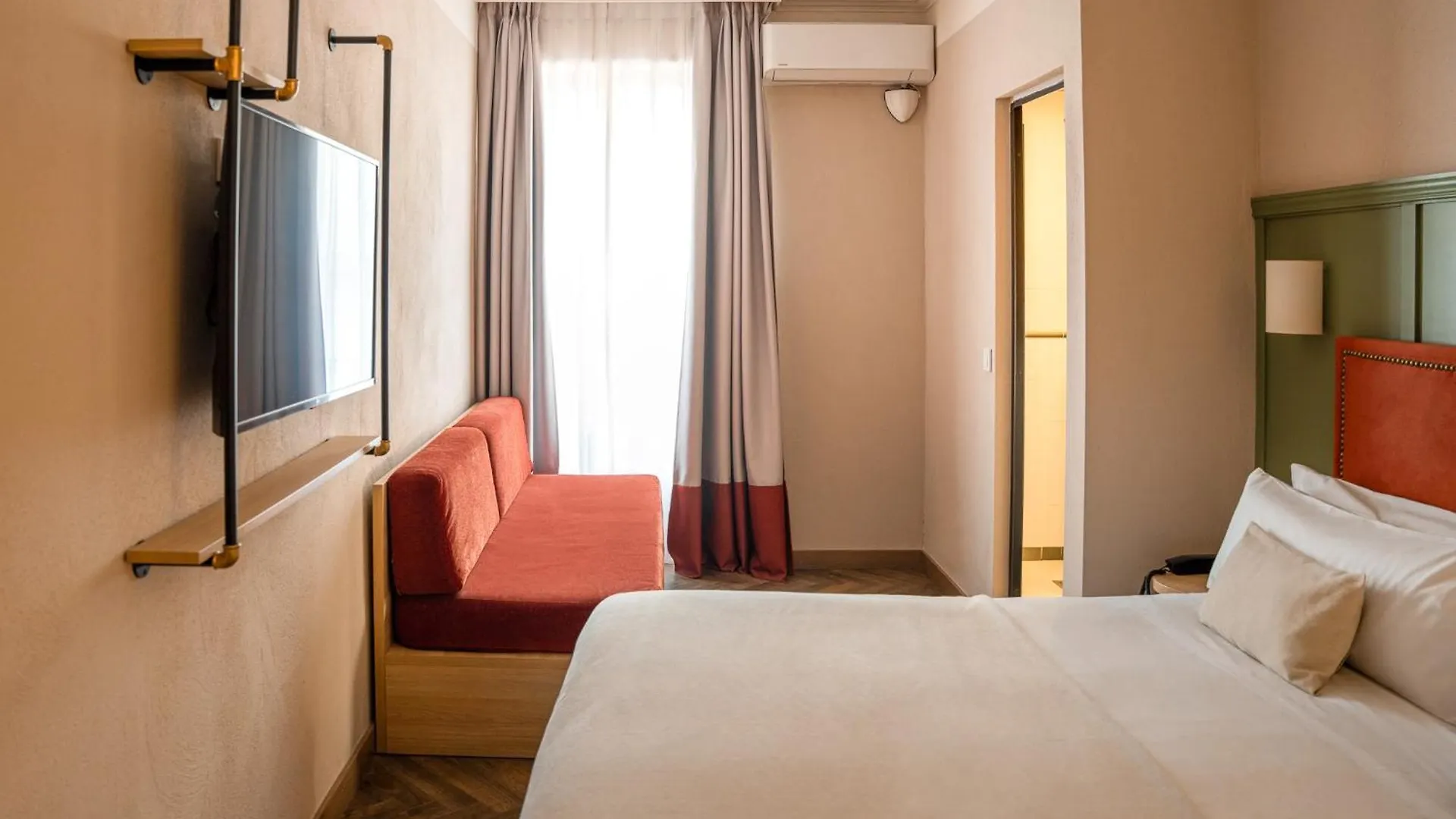 The Honest Hotel & Apartments إشبيلية