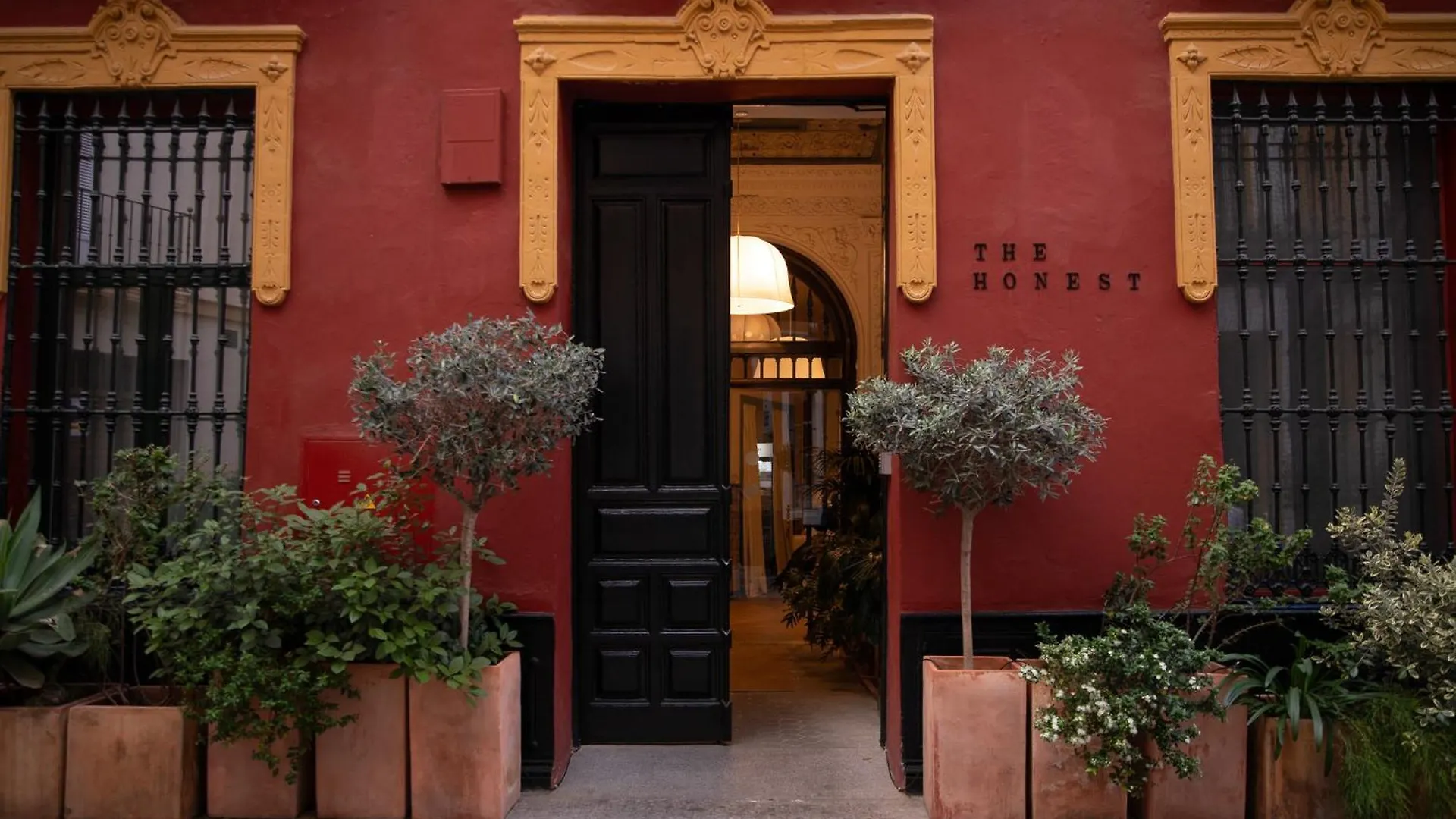 The Honest Hotel & Apartments إشبيلية